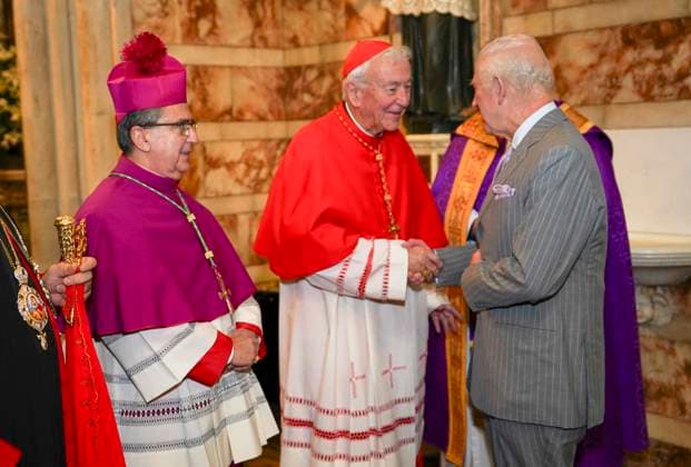 Entertainment Themen der Woche KW51 Großbritannien, König Charles III. besucht Gottesdienst in London His Majesty The King attended an Advent Service celebrating the strength and courage of faith communities at The Catholic Church of the Immaculate Conception, 114 Mount Street, London, W1K 3AH. His Majesty The King attended an Advent Service celebrating the strength and courage of faith communities at The Catholic Church of the Immaculate Conception, 114 Mount Street, London, W1K 3AH.. Picture: Arthur Edwards.The King greets cardinal Vincent Nicholls NO UK USE FOR 48 HOURS, Credit:Avalon.red Avalon  Copyright: xAvalon.redx xAvalonx 0947748208