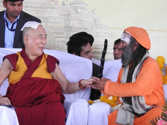 Tibetan Spiritual Leader Dalai Lama Attends Narmada Sewa Yatra In Bhopal BHOPAL, INDIA - MARCH 19: Tibetan spiritual leader 14th Dalai Lama Tenzin Gyatso having a word with a Hindu Sadhu during Narmada Sewa Yatra, in Dewas, on March 19, 2017 in Bhopal, India. Dalai Lama arrived on a three-day visit to the state. (Photo by Neeraj Santoshi Hindustan Times ) Bhopal Madhya Pradesh India EDITORIAL USE ONLY Copyright: xx HindustanxTimesx htphotos183513