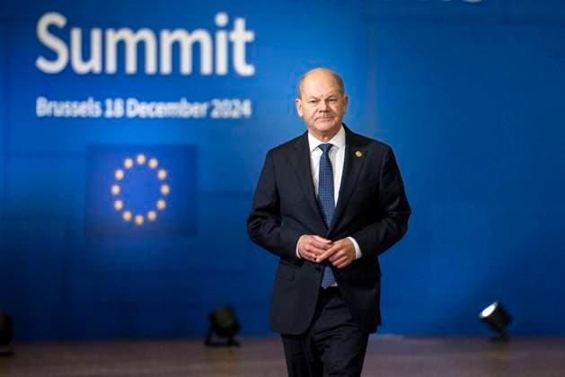 News Bilder der Woche KW51 News Bilder des Tages December 18, 2024, Brussels, Bxl, Belgium: Olaf Scholz, Chancellor of Germany arrives prior to the EU-Western Balkans summit at European Council headquarters in Brussels, Belgium on 18 12 2024 EU and Western Balkans leaders gathered to discuss regional cooperation and EU enlargement by Brussels Belgium - ZUMAw80_ 20241218_faf_w80_071 Copyright: xWiktorxDabkowskix