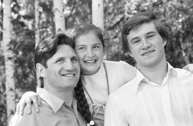 Cosmonaut Boris Volynov 5520797 06.09.1976 Soviet pilot cosmonaut Boris Volynov on vacation with his daughter and son. He made two flights in space on board the Soyuz-5 (15.01.1969) and Soyuz-21 (06.07.1976) spacecrafts. Alexander Mokletsov Sputnik Star City Moscow region Russia  Copyright: xAlexanderxMokletsovx
