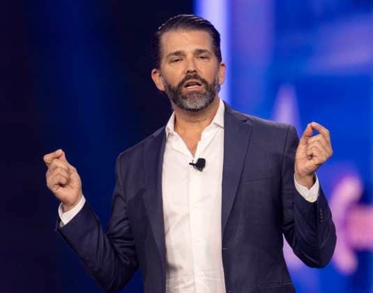 News Bilder der Woche KW51 News Bilder des Tages December 19, 2024 - Phoenix, Arizona, USA - DONALD TRUMP JR. speaks on Day One of Turning Point USA s AmericaFest 2024. Phoenix USA - ZUMAce6_ 20241219_zaf_ce6_017 Copyright: xBrianxCahnx