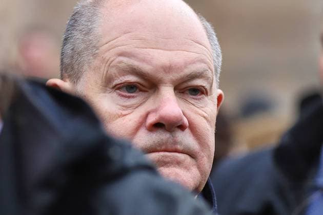 News Bilder des Tages Magdeburg, Sachsen-Anhalt, Deutschland, 21.12.2024: Alter Markt: Anschlag auf Magdeburger Weihnachtsmarkt: Bundeskanzler Olaf Scholz (SPD) besucht den Tatort *** Magdeburg, Saxony-Anhalt, Germany, 21 12 2024 Old Market Attack on Magdeburg Christmas market Federal Chancellor Olaf Scholz SPD visits the crime scene Copyright: xdtsxNachrichtenagenturx dts_54485