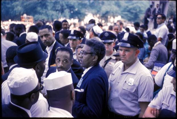 -- NO MAGS, NO SALES -- KRT US NEWS STORY SLUGGED: DREAMSPEECH-RUSTIN KRT PHOTOGRAPH BY WILLIAM J. SCOTT JR KRT (August 26) Bayard Rustin, center with glasses, at Martin Luther King s I Have a Dream speech on the steps of the Lincoln Memorial in Washington, D.C., August 28, 2003. (lde) 2003 WASHINGTON DC USA EDITORIAL USE ONLY Copyright: xx KRT WILLIAMxJ.xSCOTTxJRx krtphotoslive095468