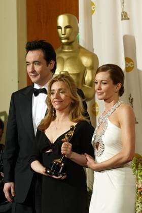 -- NO MAGS, NO SALES -- KRT ENTERTAINMENT STORY SLUGGED: OSCARS KRT PHOTOGRAPH BY MICHAEL GOULDING ORANGE COUNTY REGISTER (L.A. TIMES OUT) (March 1) Maryann DeLeo, center, winner of best documentary short for Chernobyl Heart is shown with John Cusack, left, and Diane Lane at the 76th Academy Awards at the Kodak Theater in Los Angeles, California, on Sunday, February 29, 2004. (nk) 2004 LOS ANGELES CA USA EDITORIAL USE ONLY Copyright: xx 1002552 MICHAELxGOULDINGx krtphotoslive121351