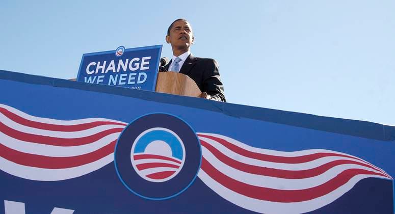 Obama Democratic presidential candidate Sen. Barack Obama addresses the crowd during a rally at Sarasota s Ed Smith Stadium in Sarasota, Florida, Thursday, October 30, 2008. (Tiffany Tompkins-Condie Bradenton Herald MCT) SARASOTA FL USA EDITORIAL USE ONLY Copyright: xx 1065167 TiffanyxTompkins-Condiex krtphotoslive329500