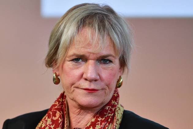Frankfurt Main, Hessen, Deutschland, 17.10.2024: Messe: Frankfurter Buchmesse: Ministerin für Bildung und Kindertagesförderung des Landes Mecklenburg-Vorpommern und Vizepräsidentin der Kultusministerkonferenz Simone Oldenburg, Linke *** Frankfurt Main, Hesse, Germany, 17 10 2024 Frankfurt Book Fair Minister for Education and Child Day Care of the State of Mecklenburg-Vorpommern and Vice President of the Conference of Ministers of Education and Cultural Affairs Simone Oldenburg, Left Party Copyright: xdtsxNachrichtenagenturx dts_48950