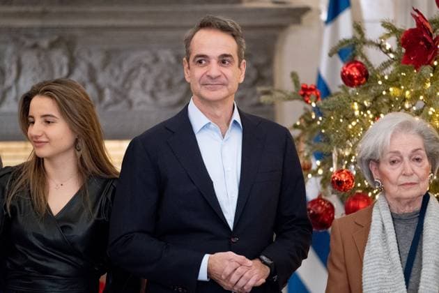 Christmas Carols To The Prime Minister The Lyceum Club of Greek Women, the Greek Guiding Association, and the Music School of Ptolemaida sing a Christmas carol to Prime Minister Kyriakos Mitsotakis and his family at Maximos Mansion in Athens, Greece, on December 24, 2024. Athens Greece  Copyright: xNikolasxKokovlisx originalFilename: kokovlis-notitle241224_npHAp.jpg