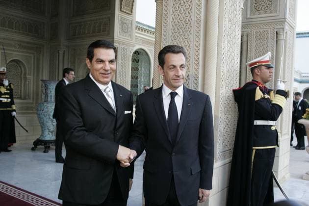 French president s State Visit to Tunisia - Day 1 Tunisia s President Zine El Abidine Ben Ali, left, welcomes French President Nicolas Sarkozy at Carthage Palace for a ceremony in Tunisia, April 28, 2008. (Ludovic-Pool Abaca Press MCT) TUN EDITORIAL USE ONLY Copyright: xx Ludovicx krtphotoslive517423