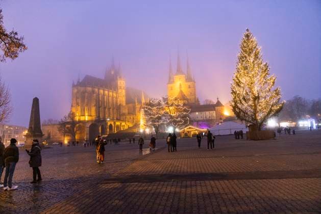Erfurt Innenstadt 26122024 - Blick in die Erfurter Innenstadt, Dom und Kirche St. Severi. Erfurt Altstadt Thueringen Deutschland *** Erfurt city center 26122024 View of Erfurt city center, cathedral and church St Severi Erfurt old town Thuringia Germany 261224_ppb-6