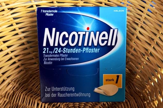 Haleon Nicotinell, Nikotin-Pflaster bzw Nikotinpflaster, Raucher-Entwöhnung *** Haleon Nicotinell, nicotine patch or nicotine patch, smoking cessation