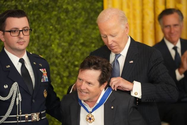 January 4, 2025, Washington, District of Columbia, USA: President Joe Biden presents the Medal of Freedom to Michael J. Fox, former actor and ParkinsonÃ¢â‚¬â ¢s disease activist. The Presidential Medal of Freedom is the NationÃ¢â‚¬â ¢s highest civilian honor and was awarded to 19 people on January 4, 2025. Washington USA - ZUMAl312 20250104_znp_l312_042 Copyright: xAndrewxLeydenx