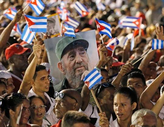 Fidel Castro returns to the city where his revolution began Cubans wait for the arrival of Fidel Castro s ashes at the Antonio Maceo Plaza Revolucion, in Santiago de Cuba on Saturday, Dec. 3, 2016. (Al Diaz Miami Herald TNS) Santiago de Cuba CUB EDITORIAL USE ONLY Copyright: xx 1194087 ALxDIAZx krtphotoslive772805