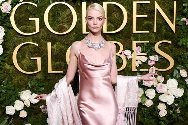 Anya Taylor-Joy, Archivbilder 82nd Annual Golden Globe Awards BEVERLY HILLS, LOS ANGELES, CALIFORNIA, USA - JANUARY 05: Anya Taylor-Joy wearing archive Dior, Jimmy Choo shoes, and Tiffany and Co. jewelry arrives at the 82nd Annual Golden Globe Awards held at The Beverly Hilton Hotel on January 5, 2025 in Beverly Hills, Los Angeles, California, United States., Credit:Xavier Collin Avalon United States, California, Beverly Hills, The Beverly Hilton Hotel  Copyright: xXavierxCollinx xAvalonx 0952077380