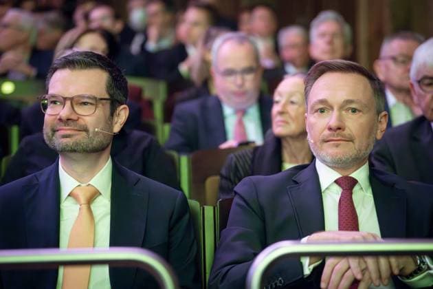 FDP Dreikoenigstreffen in Stuttgart Christian Lindner (FDP) gemeinsam mit Marco Buschmann, bei der Dreikoenigskundgebung der Freien Demokraten im Opernhaus in Stuttgart, Stuttgart, 06.01.2025 Stuttgart Baden-Wuerttemberg Deutschland *** FDP three-king meeting in Stuttgart Christian Lindner FDP together with Marco Buschmann, at the three-king rally of the Free Democrats in the opera house in Stuttgart, Stuttgart, 06 01 2025 Stuttgart Baden Wuerttemberg Germany