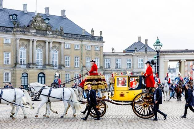 Entertainment Themen der Woche KW02 Entertainment Bilder des Tages 07-01-2025 Copenhagen Queen Mary and King Frederik rides in the gold carriage from Christian VII s Palace, Amalienborg to a New Year s reception at Christiansborg Palace in Copenhagen, Denmark Â  Copyright: xPPEx