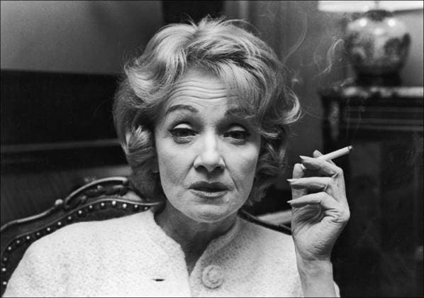 Archivbilder der Woche KW02 Marlene Dietrich (1901-1992), German-born American Marlene Dietrich (1901-1992), German-born American actress and singer, 1963. !!! SPECIAL PRICE!!! !!! SPECIALE PRIJS !!! !!! PRIX SPECIAL !!! IMAGES USERS WITH CONTRACT PAY FOR THIS IMAGE 75 EURO. USERS WITHOUT CONTRACT PAY THE USUAL SABAM PRICE ACCORDING TO THEIR CATEGORY !! BEELDGEBRUIKERS MET KONTRAKT BETALEN VOOR DIT BEELD 75 EURO. BEELDGEBRUIKERS ZONDER KONTRAKT BETALEN HET GEBRUIKELIJKE SABAM-TARIEF VAN HUN CATEGORIE !! LES UTILISATEURS D IMAGES AVEC CONTRAT PAIENT POUR CETTE IMAGE 75 EURO. LES UTILISATEURS D IMAGES SANS CONTRAT PAIENT LE TARIF SABAM USUEL DE LEUR CATEGORIE !!  Copyright: xJean-RégisxRoustanx