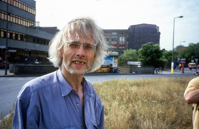 RECORD DATE NOT STATED Timm Ulrichs, Verkehrsinsel am Moritzplatz, Berlin, Sommer 1997 *** Timm Ulrichs, Traffic island at Moritzplatz, Berlin, summer 1997