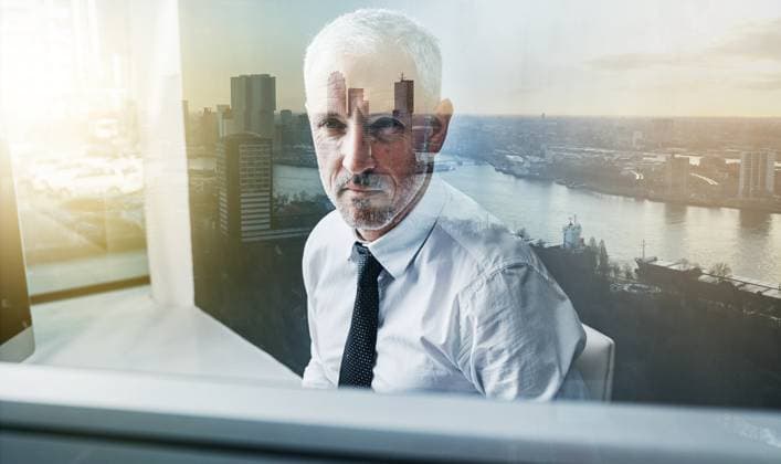 Creative Highlights Symbolbilder Businessman, city double exposure and computer for thinking, internet research and social networking. Stock exchange, professional and overlay of person with skyline, online trading and connection. model released property released Copyright: xx