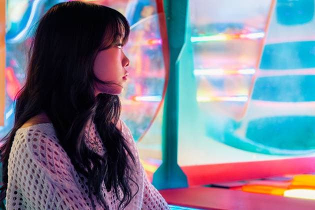IMAGO Creative, Lifestyle, Gaming MR_ID25773_19218_LuoYi.jpg A young Asian Gen Z girl enjoys vivid lights and colors in an arcade, capturing the essence of modern youth and entertainment The scene is lively and dynamic Model Released GemaAlejo_ID25773_744309_006 Copyright: xGemaxAlejox RECORD DATE NOT STATED