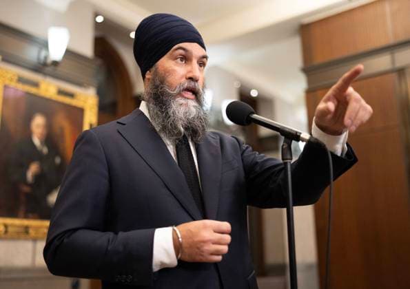 January 13, 2025, Ottawa, On, Canada: New Democratic Party leader Jagmeet Singh speaks with reporters in the foyer of the House of Commons on Parliament Hill on Monday, Jan. 13, 2025 in Ottawa. Ottawa Canada  - ZUMAc35_ 20250113_zaf_c35_018 Copyright: xAdrianxWyldx