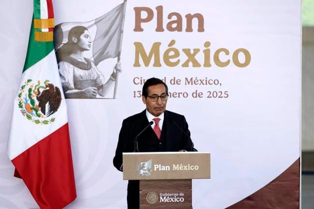 Secretary of Finance and Public Credit Rogelio Ramirez de la O speaking during the presentation of Plan Mexico with the objective of reducing Asian imports, to the benefit of national and regional production, at the National Museum of Anthropology. on January 13, 2025 in Mexico City, Mexico. Mexico City Mexico - ZUMAe321 20250113_zia_e321_019 Copyright: xLuisxBarronx