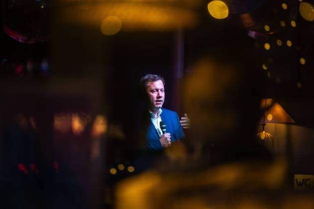 News Bilder des Tages 14.01.2025, Politik, Bundestagswahl 2025, Wahlkampf, Klingbeil im Gespräch, Parteivorsitzender der SPD Lars Klingbeil, Kiel Blauer Engel Schleswig-Holstein Deutschland xRHR-FOTO DEx *** 14 01 2025, Politics, Bundestag election 2025, Election campaign, Klingbeil in conversation, SPD party chairman Lars Klingbeil, Kiel Blue Angel Schleswig Holstein Germany xRHR PHOTO ENx RHR-FOTO DE