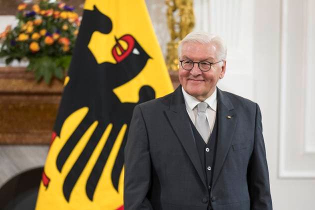 News Themen der Woche KW03 News Bilder des Tages Diplomatischer Corps, Neujahrsempfang des Bundespräsidenten im Schloss Bellevue, Berlin 14.01.2025 Frank-Walter Steinmeier (Bundespräsident der Bundesrepublik Deutschland) vor dem Neujahrsempfang des Bundespräsidenten im Schloss Bellevue, Berlin 14.01.2025 Berlin Schloss Bellevue Copyright: xBenxKriemannx