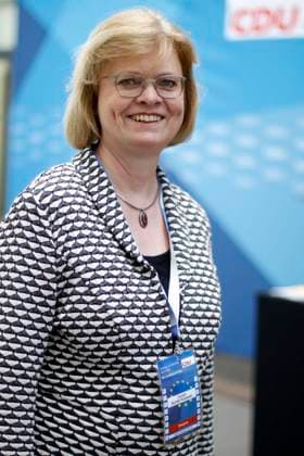 Cerstin Richter-Kotowski, Bezirksbuergermeisterin Steglitz-Zehlendorf, und stellv. Landesvorsitzende, auf dem 44. Landesparteitag der Berliner CDU in Berlin, Berlin Deutschland, Germany *** Cerstin Judges Kotowski, Bezirksbuergermeisterin Steglitz Zehlendorf, and Deputy National Chairwoman, at the 44 State Party Conference the Berlin CDU in Berlin, Berlin Germany, Germany