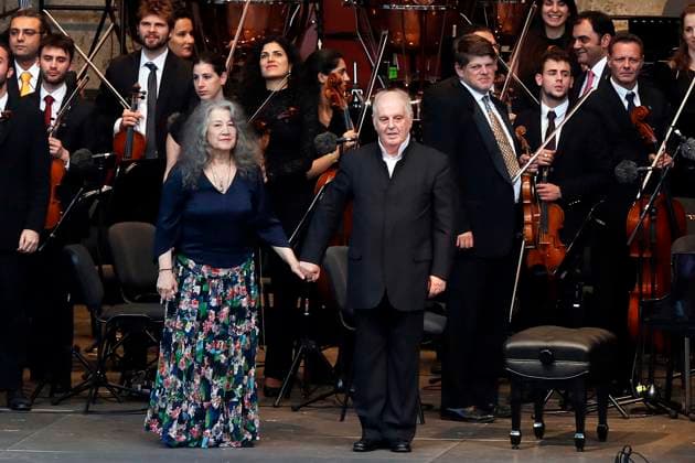 Konzert des West-Eastern Divan Orchestra in der Berliner Waldbuehne in Berlin, mit Daniel Barenboim, Dirigent und Pianist, Martha Argerich, Pianistin, Berlin Deutschland, Germany *** Concert of WEST Eastern Divan Orchestra in the Berlin Waldbuehne in Berlin, with Daniel Barenboim, Conductor and Pianist, Martha Argerich, Pianist, Berlin Germany, Germany