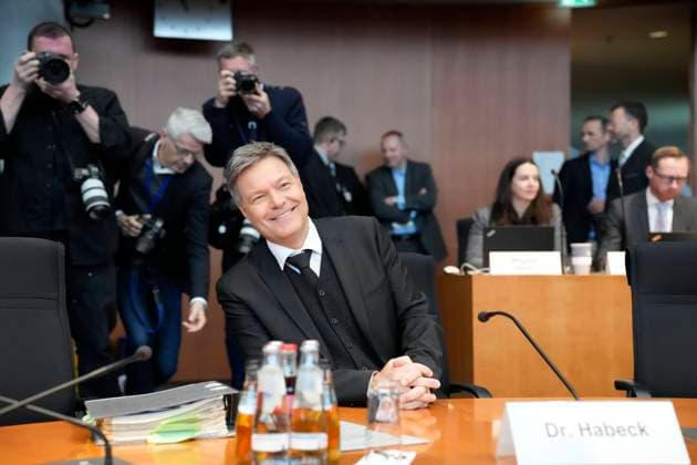 Bilder des Jahres 2025, News 01 Januar News Themen der Woche KW03 Untersuchungsausschuss, Robert Habeck, Bundesminister Untersuchungsausschuss, Atomausstieg, eugenvernehmung, Paul-Löbe-Haus, Robert Habeck, Bundesminister Berlin Berlin GER