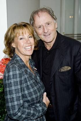 Schauspieler Gaby Dohm, in der Rolle der Astrid Wuensche, und Guenther Maria Halmer, in der Rolle des Albert Marquard, aufgenommen beim Pressetermin fuer den TV-Film DIE GROSSEN UND DIE KLEINEN WUENSCHE in Muenchen. Deutschland *** Actors Gaby Dohm, in the Role the Astrid Wishes, and Guenther Maria Halmer, in the Role of Albert Marquard, included at Press event for the TV Film the Big ones and the small Wishes in Munich Germany