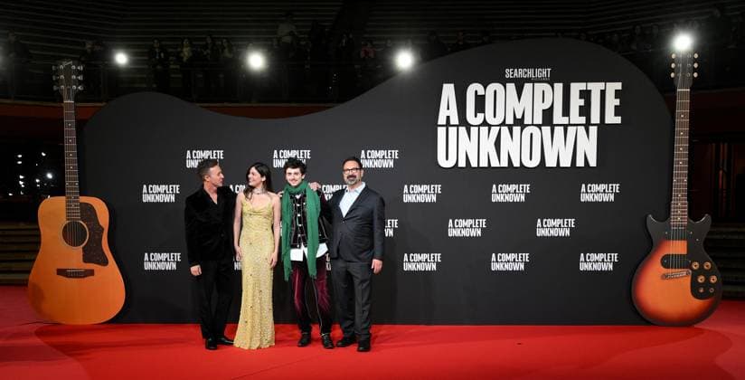 Entertainment Themen der Woche KW03 Entertainment Bilder des Tages January 17, 2025, Rome, ITALY: (L-R) US actors Edward Norton, Monica Barbaro, Timothee Chalamet, and US director James Mangold pose as they arrive for the screening of the movie A Complete Unknown at Auditorium Parco della Musica Ennio Morricone in Rome, Italy, 17 January 2025. The film will be released in Italian theaters on 23 January. ANSA ETTORE FERRARI. Rome ITALY  - ZUMAa110 20250117_zaf_a110_029 Copyright: xEttorexFerrarix
