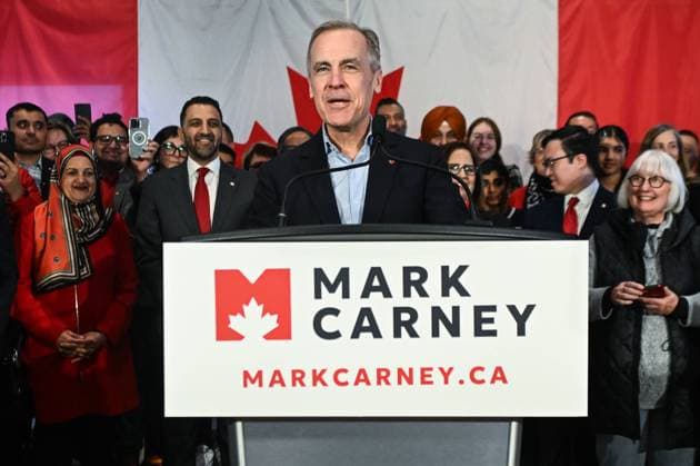 Mark Carney Launches Campaign For Federal Liberal Leadership EDMONTON, CANADA - JANUARY 16: Mark Carney, the former governor of the Bank of Canada, officially announced his bid for the federal Liberal Party leadership at Laurier Heights Community League in Edmonton, Canada, on January 16, 2025. Carney vowed to break free from politics as usual by prioritizing economic policies tailored to benefit everyday Canadians. Edmonton Canada  Copyright: xArturxWidakx originalFilename: widak-markcarn250116_npMra.jpg