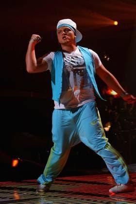 Menowin Froehlich bei der Generalprobe der Dritten Mottoshow, Happy Holidays Hits, bei der Siebten Staffel von DSDS - im RTL Studio in Koeln am 06.03.10. Nordrhein-Westfalen Nordrhein-We Germany *** Menowin Froehlich at the Dress rehearsal the third Mottoshow, Happy Holidays Hits, at the Seventh Relay from DSDS at RTL Studio in Cologne on 06 03 10 North Rhine Westphalia North Rhine We Germany