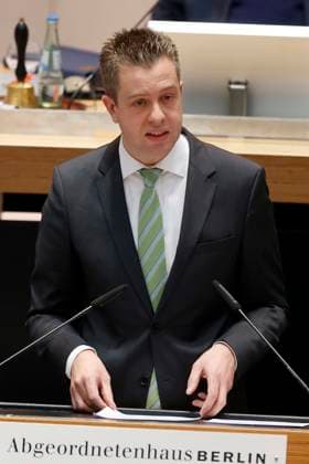 Stefan Evers, CDU, in der 41. Sitzung des Berliner Abgeordnetenhaus in Berlin, Landesparlament, Thema: Tempelhofer Feld, Berlin Deutschland, Germany *** Stefan Evers, CDU, in the 41 Meeting of Berlin House of Representatives in Berlin, State parliament, Subject Tempelhofer Field, Berlin Germany, Germany