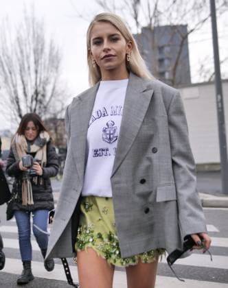 Entertainment Themen der Woche KW03 Entertainment Bilder des Tages Milan, Milan Men s Fashion Week: Fall Winter 2025 - Men s Fashion, Fall Winter 2025.- Prada fashion show, Guest Caroline Daur  Copyright: xLucaxPontix xipa-agency.netx xx IPA_Agency_IPA53140534
