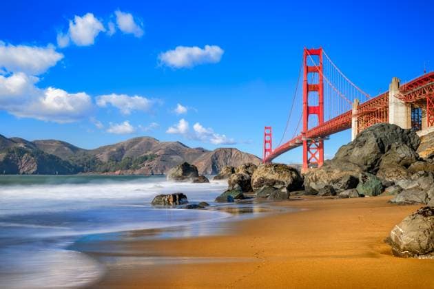 Golden Gate Bridge the golden gate bridge of san francisco under a blue sky Copyright: xZoonar.com FRANKxPETERSx 22619335