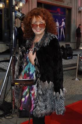 Regina Thoss bei der Verleihung des ostdeutschen Medienpreis Goldene Henne 2010 im Berliner Friedrichstadtpalast, Fernsehen, TV, Berlin Deutschland, Germany *** Regina Thoss at the award Ceremony of East German Media Award Golden Hen 2010 at Berlin Friedrichstadtpalast, Television, TV, Berlin Germany, Germany