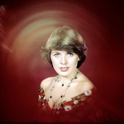 Monika Herz Die deutsche Schlagersängerin Monika Herz im Porträt bei einem Fotoshooting mit Fotograf Tassilo Leher, DDR um 1972. Deutschland (DDR) *** Monika Heart the German Pop singer Monika Heart at Portrait at a Photo shoot with Photographer Tassilo Leher, GDR at 1972 Germany GDR Copyright: TassiloxLeher LEH_91020001125 Nur redaktionelle Nutzung Editorial usage only EDITORIAL USE ONLY