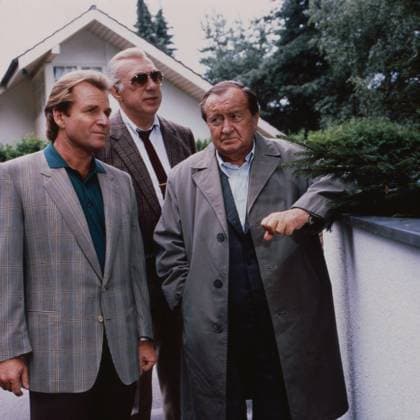 Derrick Derrick, Krimiserie, Deutschland 1974 - 1998, Episode 170: Eine Art Mord vom 25. November 1988, Regie: Günter Gräwert, Darsteller: Fritz Wepper, Horst Tappert, Siegfried Lowitz, Deutschland Copyright: kpa KPA_55011988 EDITORIAL USE ONLY