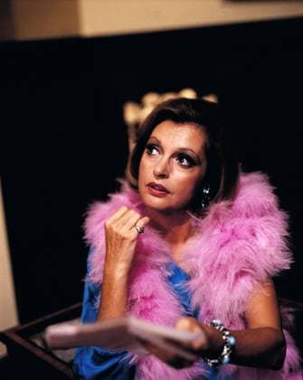 HEUT NACHT HAB ICH GETRÄUMT VON DIR Heut Nacht hab ich geträumt von dir - Ein Lied aus Emmerich Kalmans Operette Die Csardasfürstin ARD Musiksendung, 1979, Bild: Nadja Tiller, Deutschland Copyright: kpa kpa_55045936 EDITORIAL USE ONLY