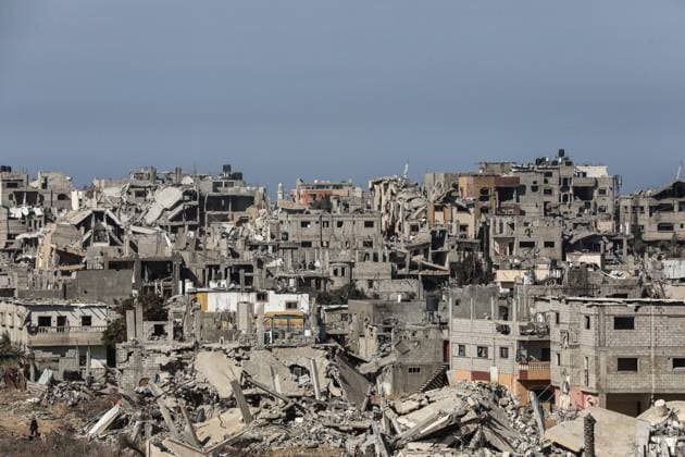 Bilder des Jahres 2025, News 01 Januar News Themen der Woche KW04 News Bilder des Tages A General view of destruction after the Israeli army withdrew from the east of Al-Bureij refugee camp in central Gaza A General view of destruction after the Israeli army withdrew from the east of Al-Bureij refugee camp in central Gaza Strip January 19, 2025. Photo by Omar Ashtawy apaimages Al-Bureij Gaza Strip Palestinian Territory 210125_Bureij_OSH_1_00(9) Copyright: xapaimagesxOmarxAshtawyx xapaimagesx