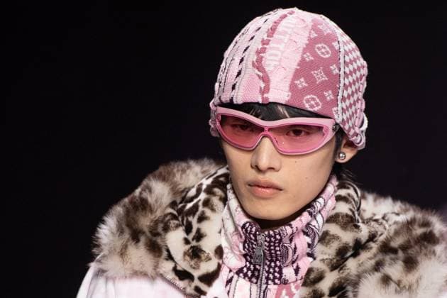 Entertainment Themen der Woche KW04 Entertainment Bilder des Tages PFW Louis Vuitton Runway A model walks the runway during the Louis Vuitton Menswear Fall-Winter 2025 2026 show as part of Paris Fashion Week in Paris, France on January 21, 2025. Photo by Aurore Marechal ABACAPRESS.COM Paris France  Copyright: xMarechalxAurore ABACAx
