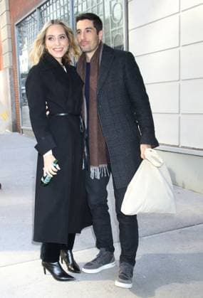 NEW YORK, NY- JANUARY 21: Jenny Mollen and Jason Biggs seen in New York City on January 21, 2025. Copyright: xRWx