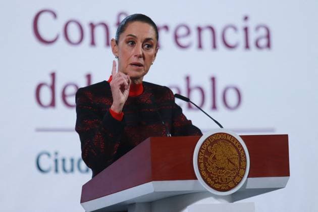 Mexico s Claudia Sheinbaum urges cool heads in face of Trump threats Mexico s President, Claudia Sheinbaum speaking during a briefing conference about the immigration issue after Donald Trump took office as the 47th President of the United States, briefing held at the National Palace. on January 22, 2025 in Mexico City, Mexico. Photo by Carlos Santiago Eyepix Group ABACAPRESS.COM Mexico City Mexico  Copyright: xEyepix ABACAx