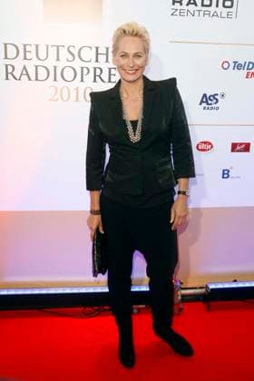 Baerbel Schaefer bei der Verleihung des Deutscher Radiopreis 2010 in Hamburg, Roter Teppich, Ankunft der Gaeste, Hamburg Deutschland, Germany