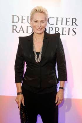 Baerbel Schaefer bei der Verleihung des Deutscher Radiopreis 2010 in Hamburg, Roter Teppich, Ankunft der Gaeste, Hamburg Deutschland, Germany