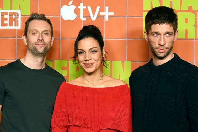 Entertainment Themen der Woche KW04 Entertainment Bilder des Tages Samuel Jefferson, Haley Louise Jones und Slavko Popadic beim Photocall zur Apple TV+ Serie KRANK Berlin in Hotel Ritz-Carlton. Berlin, 23.01.2025 *** Samuel Jefferson, Haley Louise Jones and Slavko Popadic at the photocall for the Apple TV series KRANK Berlin at Hotel Ritz Carlton Berlin, 23 01 2025 Foto:xF.xKernx xFuturexImagex krank_5124