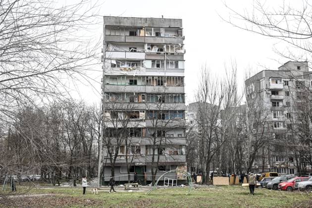 Bilder des Jahres 2025, News 01 Januar News Themen der Woche KW04 News Bilder des Tages ZAPORIZHZHIA, UKRAINE - JANUARY 23, 2025 - A residential building is damaged by a massive Russian missile strike in Zaporizhzhia, southeastern Ukraine. Following a drone attack, Russians launched four missiles early on Thursday, January 23, killing one person and leaving dozens injured. (Photo by Dmytro Smolienko Ukrinform) Russia’s massive missile attack on Zaporizhzhia  Copyright: xDmytroxSmolienkox