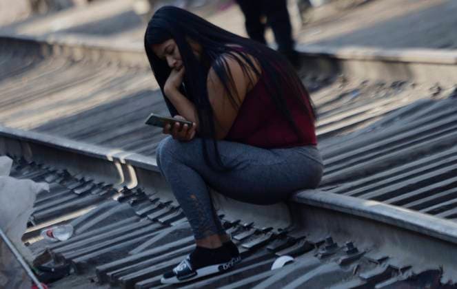 Mexiko, Gestrandete Migranten in Mexiko-Stadt Migrants Stranded In Mexico, Worried And Afraid Of Mass Deportation After Donald Trump Returns To The Presidency Of The United States A woman is stranded in a camp in Mexico City, Mexico, and she expresses concern and fear of mass deportation after the return of Donald Trump to the presidency of the United States on January 23, 2025. Mexico City Mexico City Mexico  Copyright: xGerardoxVieyrax originalFilename: vieyra-notitle250123_npr1N.jpg